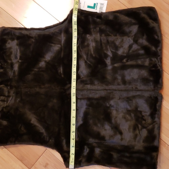 Reversible faux vest with pockets - Picture 3 of 13